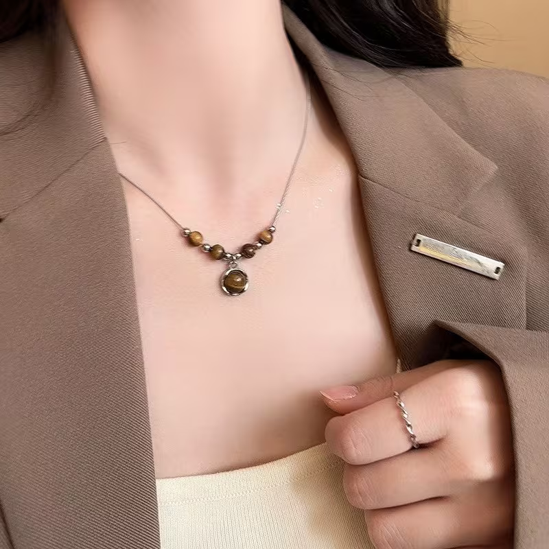 Elegant Women's Crystal Beads Pendant Necklace – Fashion Luxury Korean Style Necklace for Girls & Women