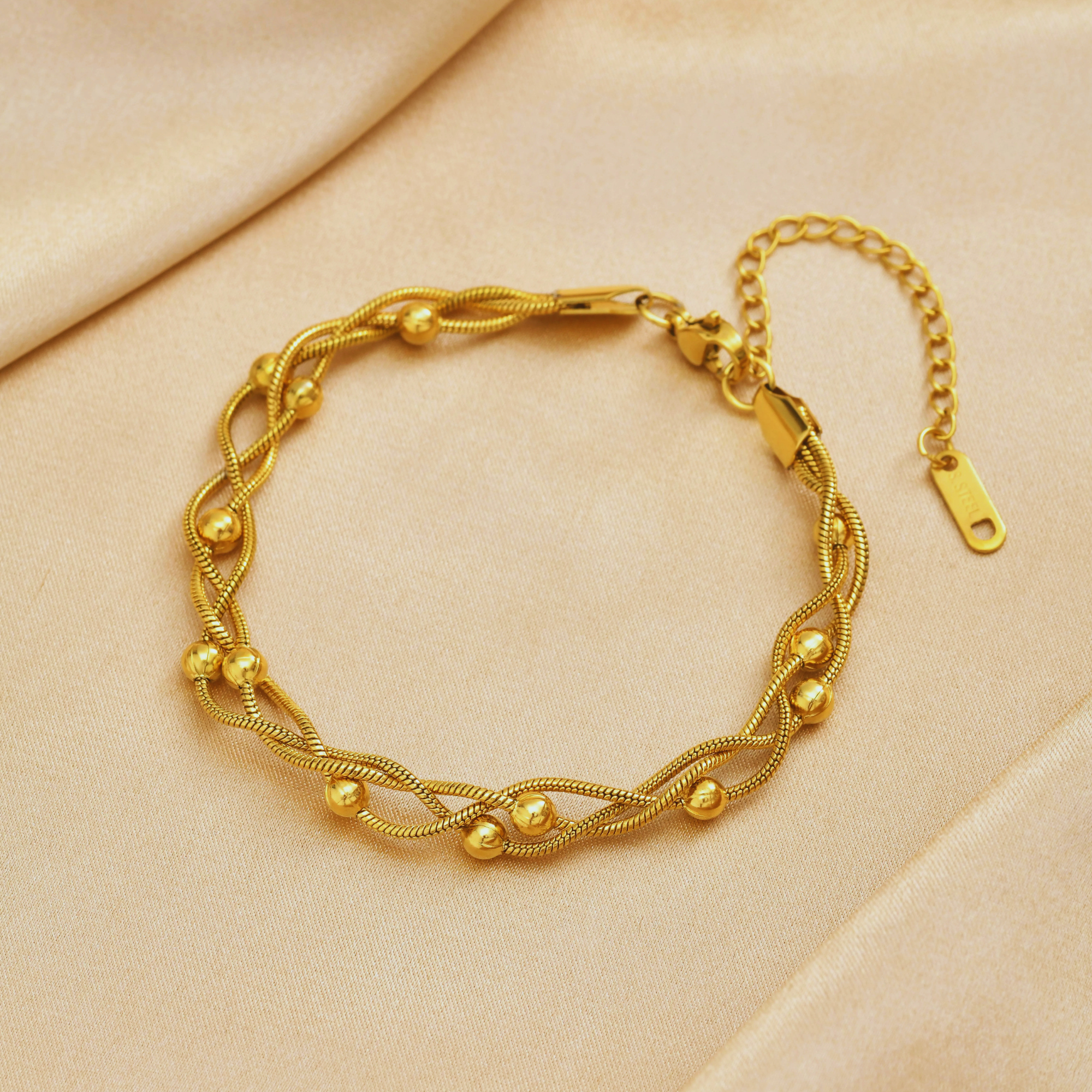 Elegant Woven Chain Bracelet for Women – Adjustable Gold-Tone Beaded Jewelry